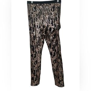 BCBG Maxazria New NWT Dusty Pink Floral Sequin Pants Size Medium